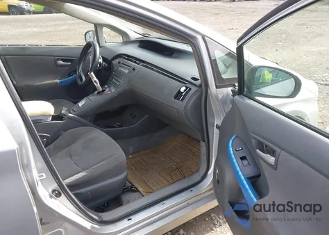 2011 Toyota Prius Three from USA, damaged, VIN JTDKN3DU9B0282862